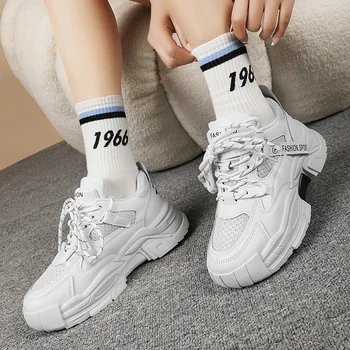 Новая обувь для папы из дышащей сетчатой ткани, женская студенческая спортивная обувь на модной платформе, повседневная обувь, нескользящие кроссовки для бега