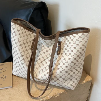 Дизайнерская сумка с модным принтом, высококачественная сумка большой емкости, нишевая сумка для пригородных поездок, новая модная текстура, портативная сумка-тоут, сумка-мешок